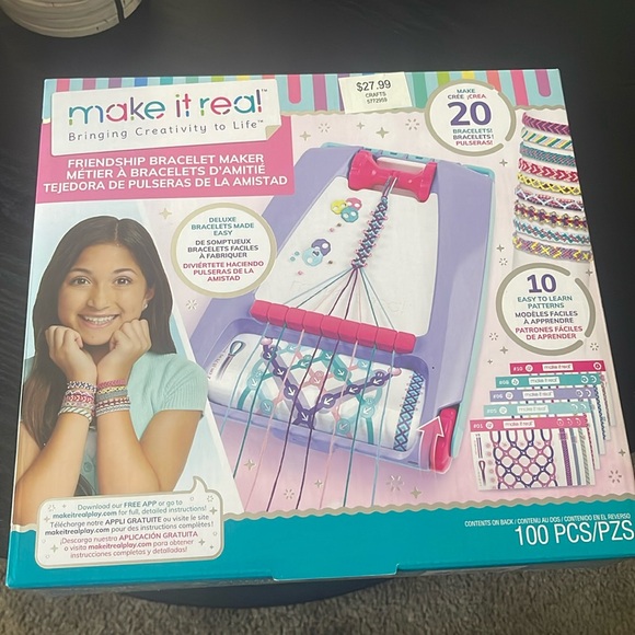 Friendship Bracelet Maker - Picture 1 of 2